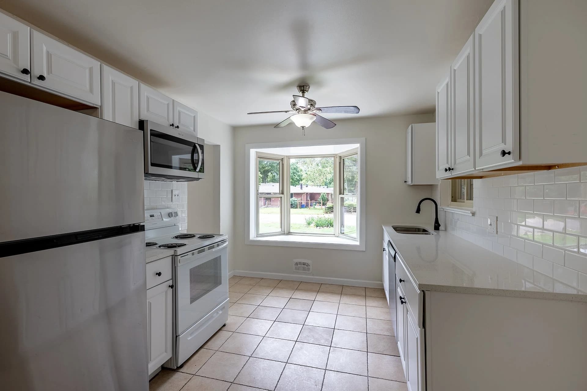 5810 S. Greenwood Street — view 2